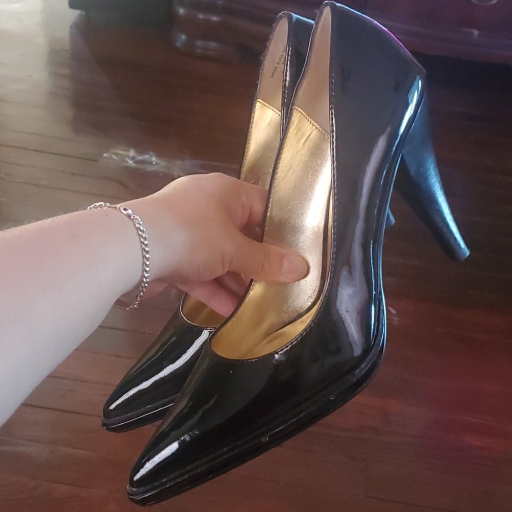 SimplyVera Vera Wang black high heels . - Picture 5 of 6